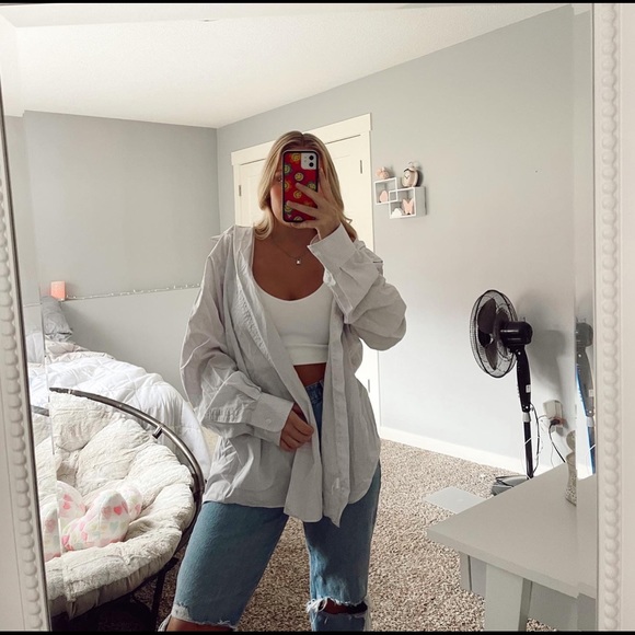 Lightweight Button Down Top - Picture 3 of 7